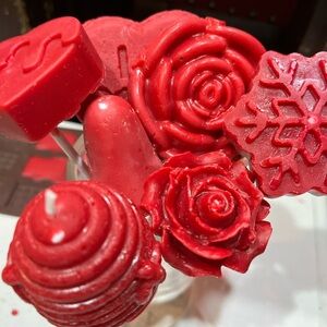Red Decorative Wax Melts Set